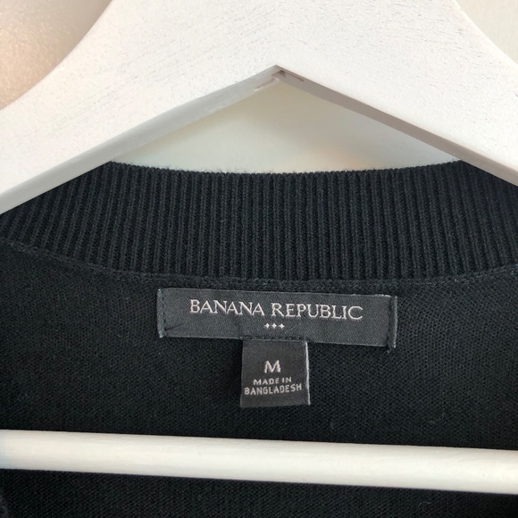 Banana Republic Lightweight Crewneck Sweater Black M - MEASUREMENTS IN LISTING - Picture 3 of 4